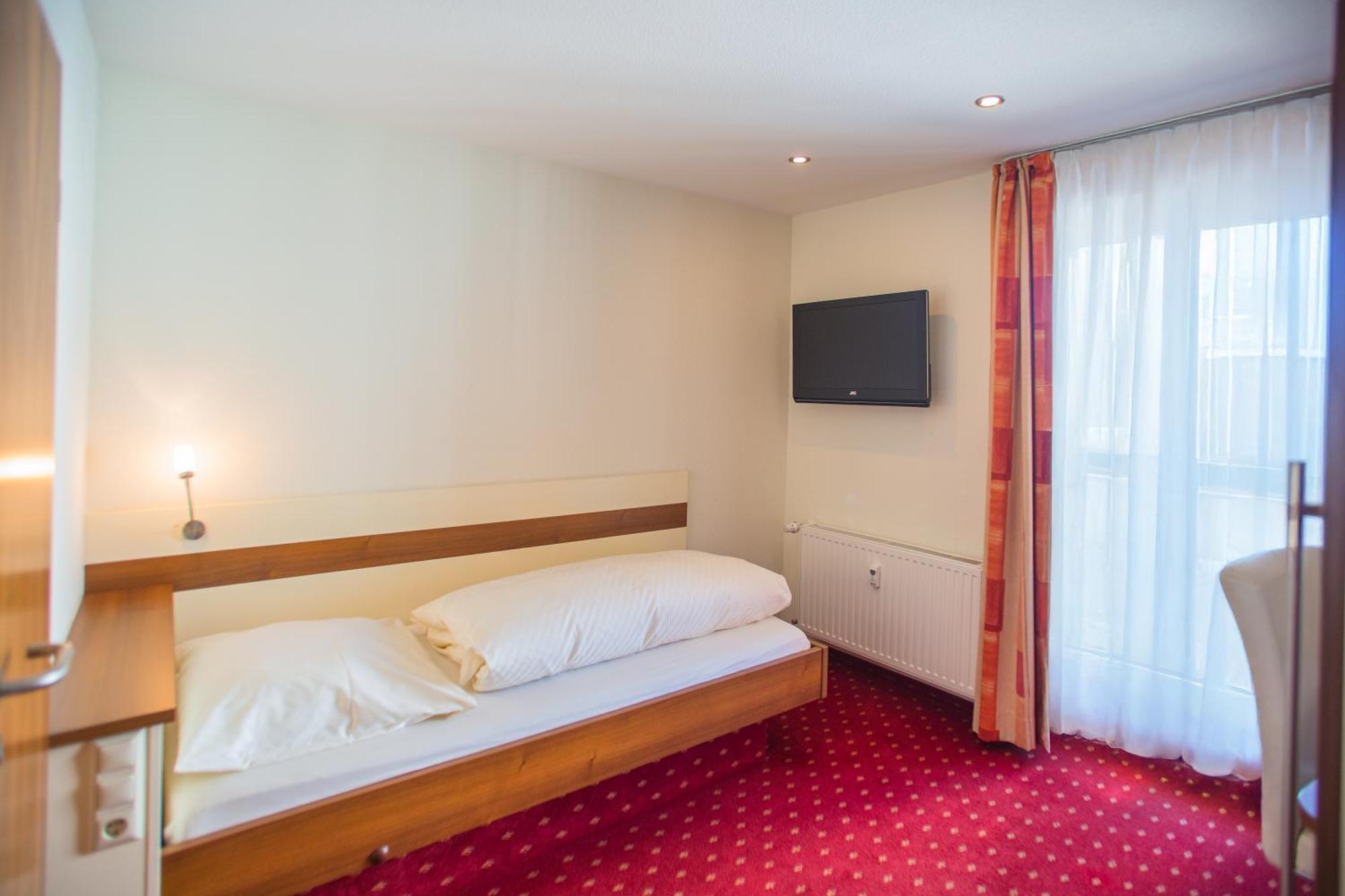 Gaestehaus Guehring Rosenfeld Exteriör bild